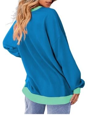 NWT Sweatshirt Size Large